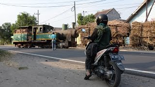 Steam Train Stops Traffic - The Last Working Steam Locomotives in Java - Purwodadi Sugar Mill