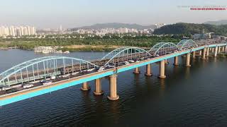 8K 고화질 서울 한강다리, 동작대교 인근 / Seoul Dongjak Bridge, Korea Drone - 도시,다리,기차,기찻길,용산구,동작구,드론 |시네마틱아카이브