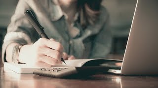 2 Easiest Ways To Improve Your Finances, According To A Certified Financial Planner