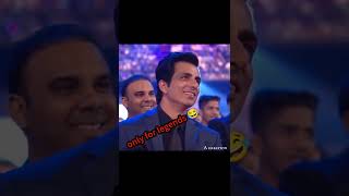 shahrukh Khan funny moment 😂 #reels🔥 #shorts❤️‍🔥 #viral  filmfare award shahrukh Khan 😎