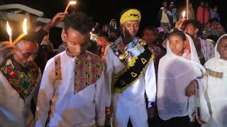 መርዓዊ ኣብ ድሮ መርዓኡ ምስ ደቂ ዓዱ እናስዕስዐ Tigray wedding bridegroom dancing  part 1