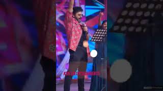 #venkatesh Live stage performance Singing #sankranthikivasthunnam