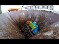 破砕機　ライオンシュレッダー おもちゃの破砕　 shredding some toys