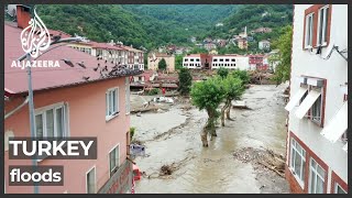 At least 11 killed, hundreds displaced by Turkey floods