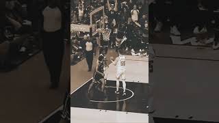 Steph Curry dazzles to the rim 🤩 |  #Shorts #YouTubeShorts