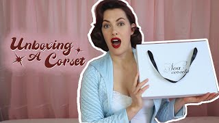 Unboxing A Corset From Noa Corsets | VINTAGE TIPS \u0026 TRICKS