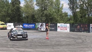 Drift Strip Show in 3D