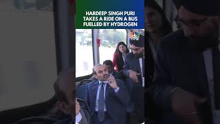 Union Minister Hardeep Singh Puri Hops Onto A Hydrogen-Fuelled Bus | N18S | CNBC TV18