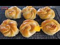 豆沙花面包 twisted sweetened bean paste buns