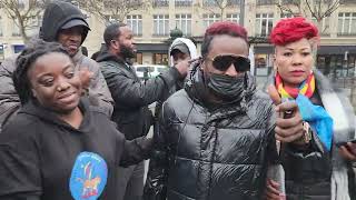 PARIS TOMBE WERRASON NA MARCHE SOUS LA PLUIE NA RÉPUBLIQUE EYINDI MABE