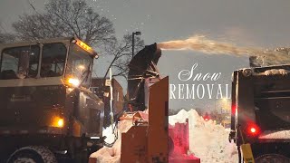 Snow Removal at Night in Montreal’s Saint-Laurent Neighborhood [4K]