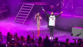 Jay Wheeler y su esposa Zhamira - Dicelo live (en vivo 2023 Miami)
