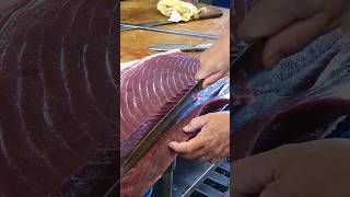 Amazing Bluefin Tuna Trimming Techniques／驚人的黑鮪魚修剪技巧