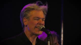 Don Walker  - You've Got To Move (Live at the Memo Music Hall - Official Music Video)