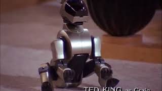 Frasier - Eddie plays with an AIBO