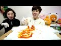 꽃돼지 엄마랑 네네치킨 양념반 후라이드반 먹방 mukbang eating show 吃播