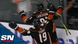 Ducks' Leo Carlsson Beats Jake Oettinger Top Shelf to Score Electric First NHL Goal