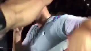 CHRIS MARTIN FROM COLDPLAY HUGS FAN FROM MONTREAL WHILE WALKING BACK TO STAGE \u0026 FAN IS FREAKING OUT