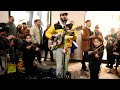 8 Year Old Violinist Twins Join Simone on Grafton Street for an Impromptu Session with Huge Crowd.