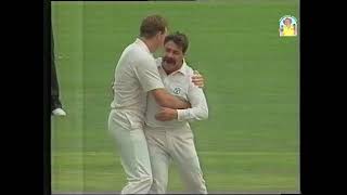 Boony again! Incredible David Boon catch at short leg vs India 3rd Test SCG January 1992.