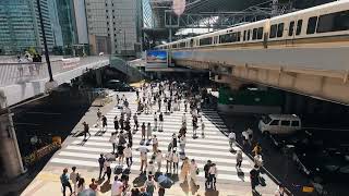 JR大阪駅前横断歩道のタイムラプス[4K]