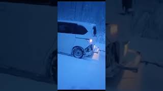 Перегонщики авто из Владивостока афигели от снега и гололеда в Амурской области.