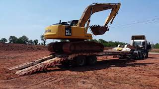 มาดูโคมัตสุ KOMATSU PC200-6ในตำนานอีกรุ่นเดินขึ้นหางโลวเบท2เพลาครับผม ในตำนาน