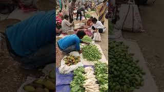 Vegetable Market at Road sid, sabji Bazaar #Shorts #veggies #Viral #Kacha_Badam