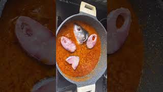 बिना फ्राई की मछली कैसे बनाते हैं | Bina fry kiye rohu fish bsnye full video is on my channel#short