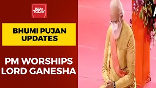 PM Modi Performs 'Bhumi Pujan' At Ram Janambhoomi Site | Modi In Ayodhya