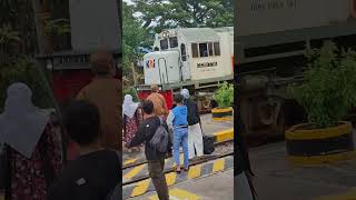 Stasiun Kereta Api Kecil Unik Klasik Pemandangan Indah #keretaapi #huntingtrain  #stasiunkeretaapi