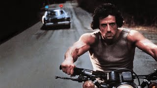 Sylvester Stallone in Yamaha XT 250 police chasing / Rambo: First Blood (1982) ☆☆☆☆ #yamaha #xt250