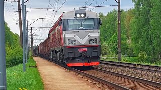 2M62UM-0110 (LDZ Cargo) with mixed freight train passing stop Rumbula