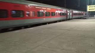 12926 Paschim Express LHB rake arriving Bharatpur Junction with awesome Horn and Train Sound.