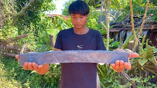 KNIFE MAKING - FORGING A POWERFUL CLEAVER FROM THE LEAF SPRING