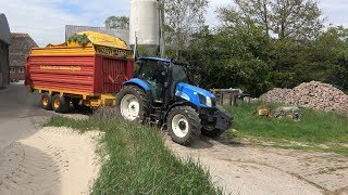 Gras inkuilen bij Alex the Dutch Dairyfarmer met New Holland TS110a \u0026 New Holland Ford 6635 (2019)