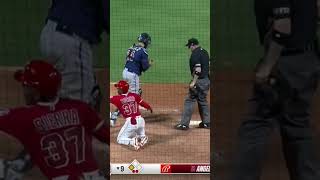 Magneuris Sierra’s game tying triple