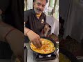 bakchod ka lays omelette😂 layomelette sikandaromelette streetfood viralshorts trendingshorts