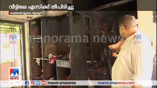 തൃശൂരില്‍ വീട്ടിലെ എസിക്ക് തീപ്പിടിച്ചു; രണ്ടാംനില പൂര്‍ണമായും കത്തിനശിച്ചു| Thrissur