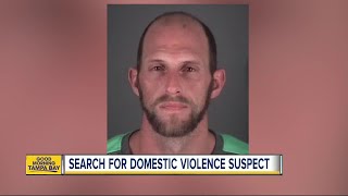 Pasco deputies search for domestic violence suspect