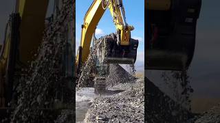 Why Komatsu Excavators Are Worth the Money