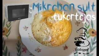 Mikróban sült tükörtojás. / Fried egg in the microwave.