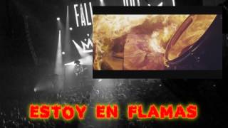 Fall Out Boy - My Songs Know What You Did In The Dark (Light Em Up) [Traducido al Español]