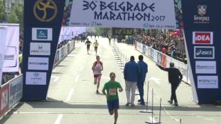 30. Beogradski maraton 2017 - ulazak trkača u cilj