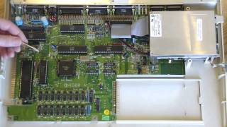 Commodore Amiga 500 Teardown and Game Review