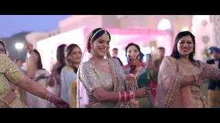 Bride Made A Beautiful Entry By Dancing on Chogada Song by Darshan Raval