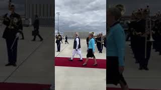 Prime Minister Narendra Modi receives a ceremonial welcome in Paris