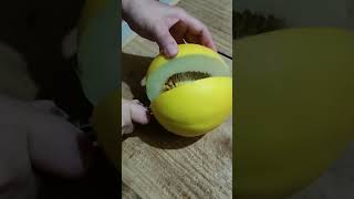 breaking the honeydew fruit is awesome #shorts #asmr #awesome