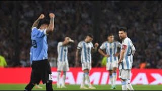 URUGUAY SUPERÓ A ARGENTINA: EN UN PARTIDO CALIENTE, LE GANÓ 2 A 0 EN LA BOMBONERA POR ELIMINATORIAS