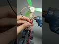 طريقة صنع سياره كهربائيه صغيره بمحركdc how to make a small electric car with a dc motor diy project